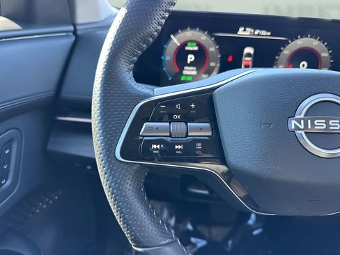 Used 2023 Nissan Ariya AWD image 15