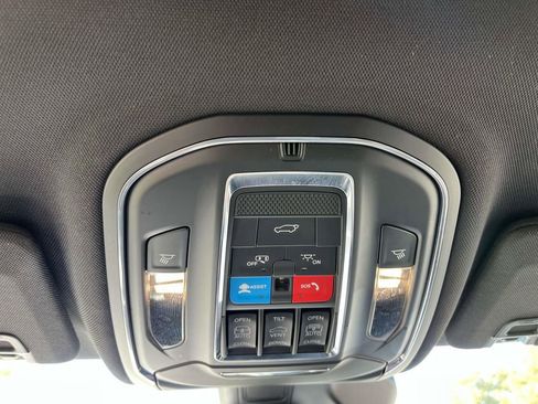 Used 2024 Jeep Grand Cherokee L Limited w/ Luxury Tech Group II image 17