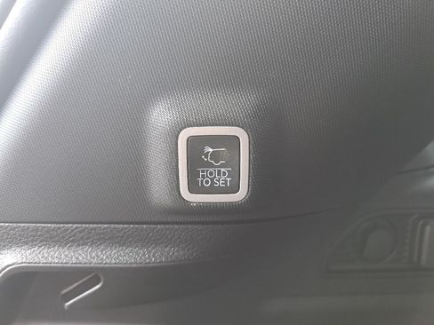 Certified 2023 Jeep Grand Cherokee Altitude AWD/4WD image 14