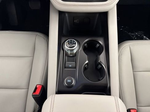 New 2026 Ford Explorer Active w/ Active Comfort Package image 12