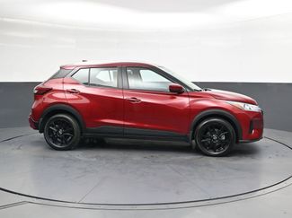 Used 2024 Nissan Kicks SV FWD video 3