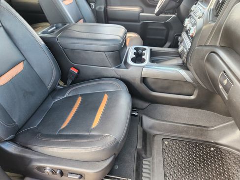 Used 2023 GMC Sierra 2500 AT4 w/ AT4 Premium Plus Package AWD/4WD image 15