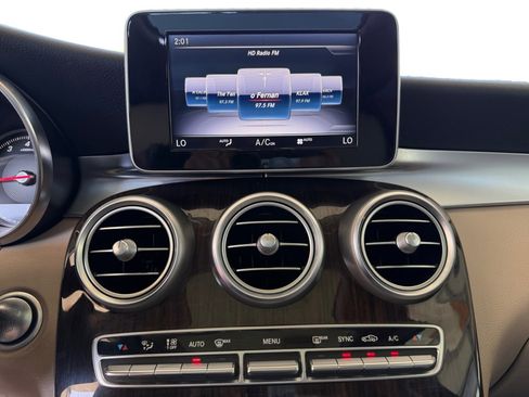 Used 2018 Mercedes-Benz GLC 300 image 12