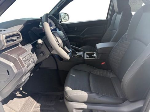 New 2026 Toyota 4Runner TRD Off-Road Premium AWD/4WD image 10