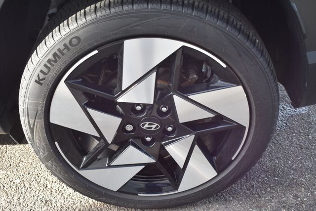 Used 2025 Hyundai Kona Limited AWD/4WD image 50