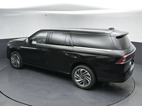 Certified 2025 Lincoln Navigator L Reserve AWD/4WD image 52
