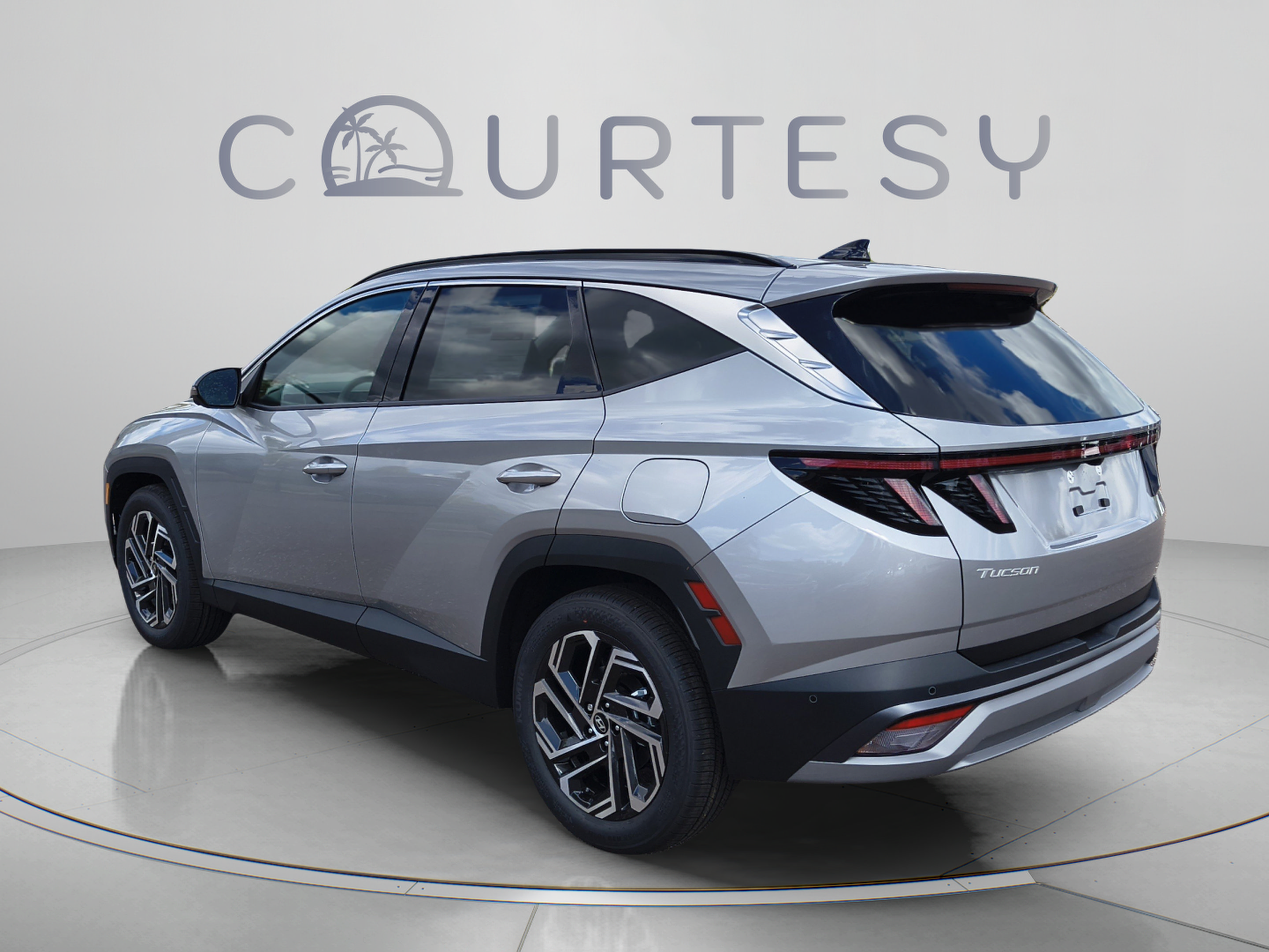 New 2026 Hyundai Tucson Limited FWD image 3