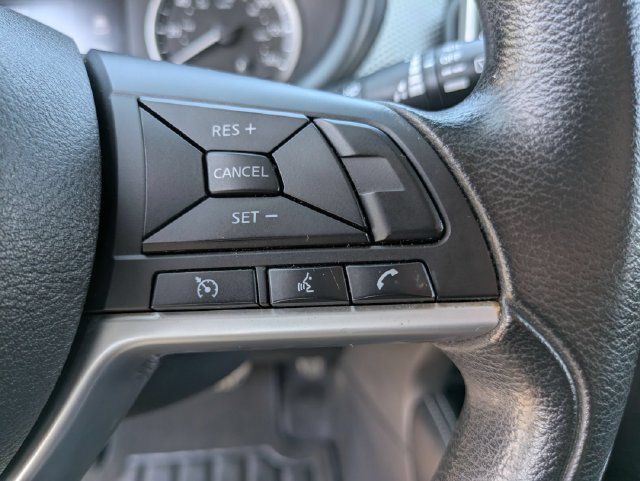 Used 2018 Nissan Kicks SV FWD image 10