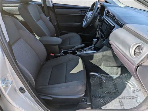 Used 2019 Toyota Corolla LE image 18