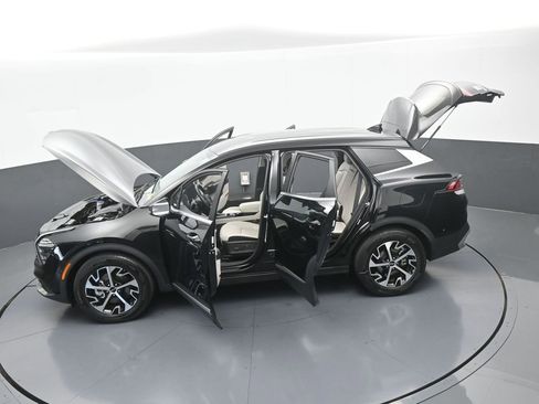 Used 2024 Kia Sportage EX FWD image 65