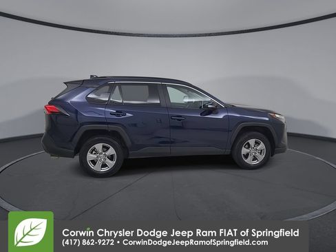 Used 2025 Toyota RAV4 XLE AWD/4WD image 16