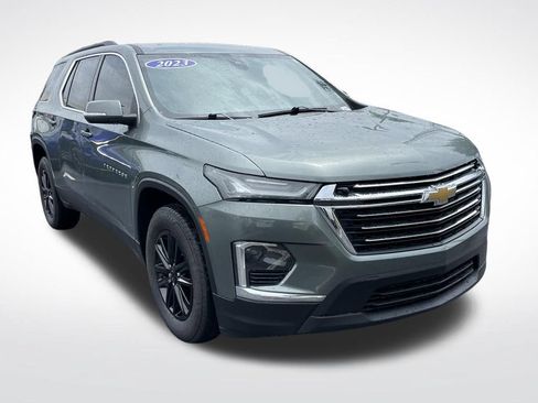 Used 2023 Chevrolet Traverse LT FWD image 8