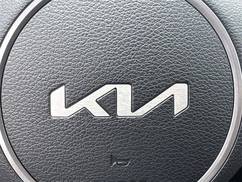 Used 2023 Kia Sportage EX image 33