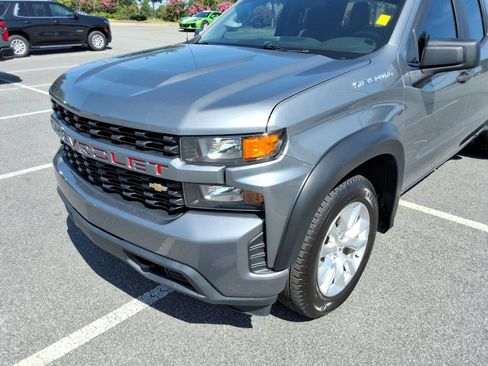 Certified 2020 Chevrolet Silverado 1500 Custom w/ Custom Value Package RWD image 9