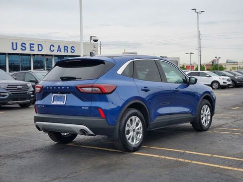 Used 2023 Ford Escape Active w/ Tech Pack #2 AWD/4WD image 4