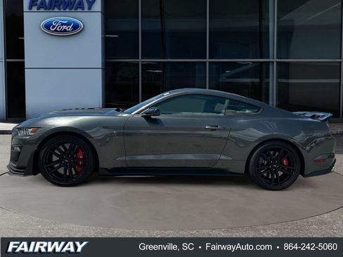 Used 2020 Ford Mustang Shelby GT500 w/ Technology Package RWD image 8