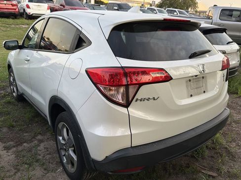 Used 2017 Honda HR-V EX image 8