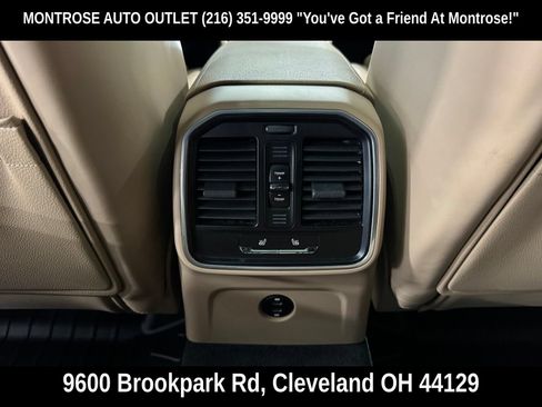 Used 2020 Porsche Macan AWD/4WD image 40