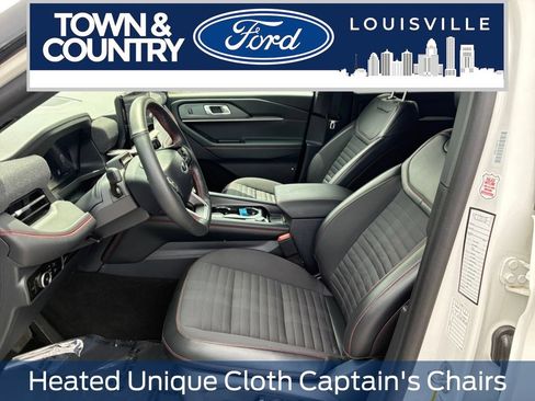 Used 2025 Ford Explorer ST-Line w/ ST-Line Street Pack AWD/4WD image 13