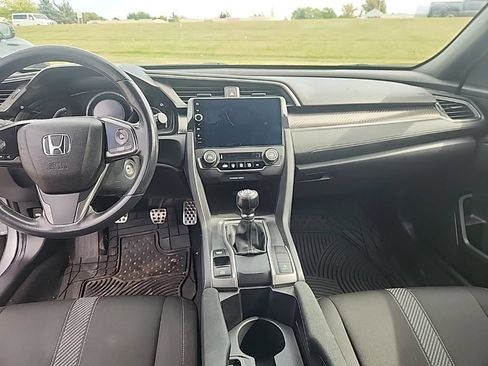 Used 2017 Honda Civic Sport image 11