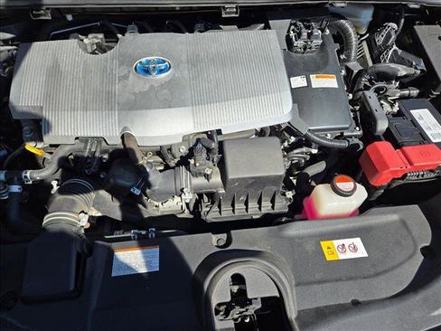 Used 2016 Toyota Prius Two image 21