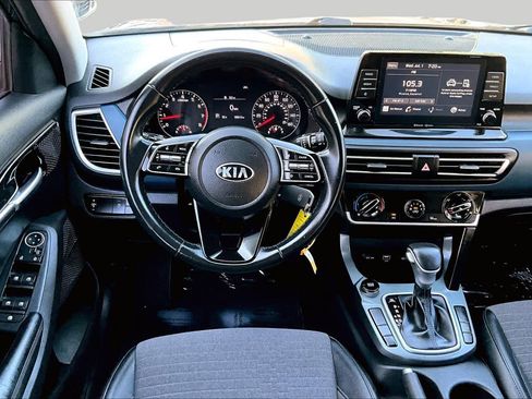 Used 2021 Kia Seltos S FWD image 6