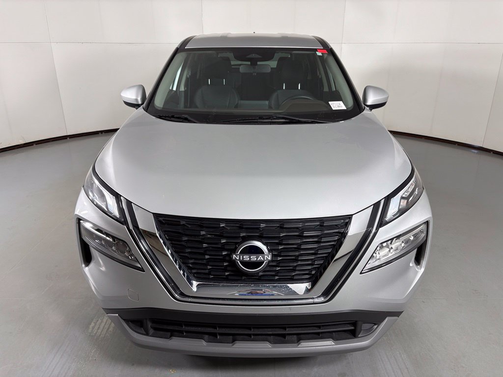 Used 2023 Nissan Rogue SV FWD image 3