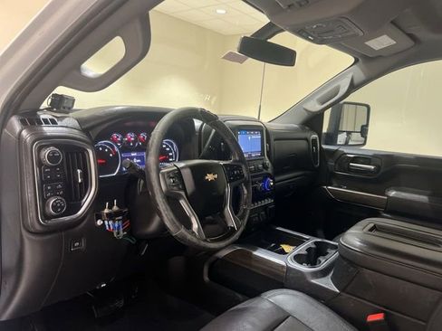 Used 2022 Chevrolet Silverado 3500 LT w/ Texas Edition image 9