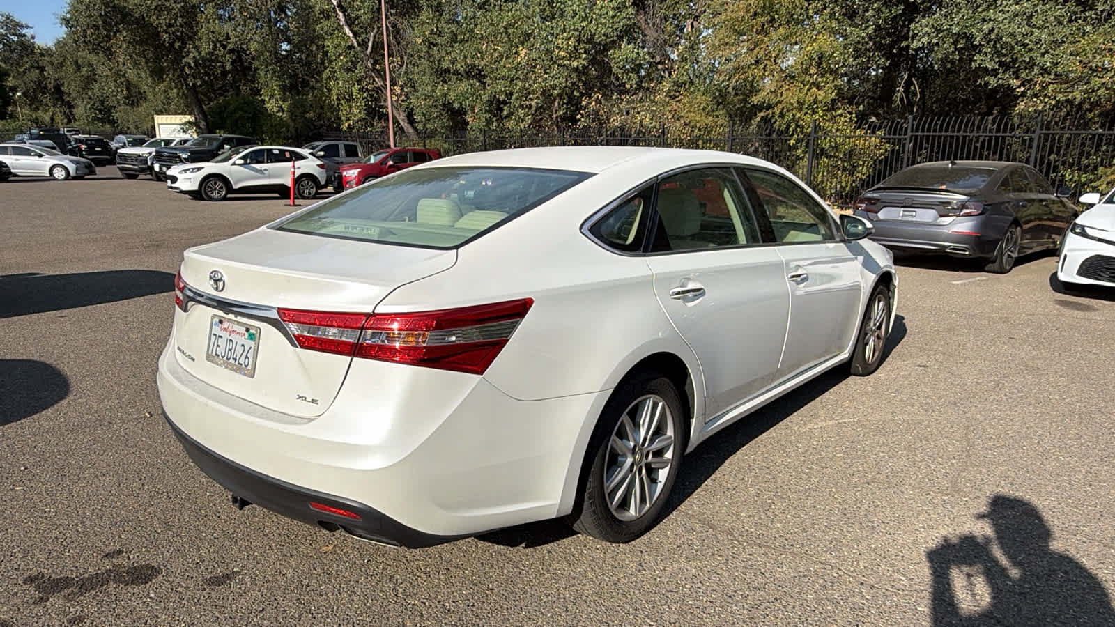 Used 2014 Toyota Avalon XLE FWD image 5