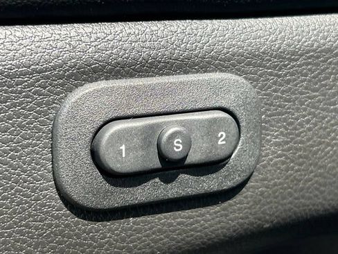 Used 2021 Jeep Grand Cherokee Limited AWD/4WD image 24