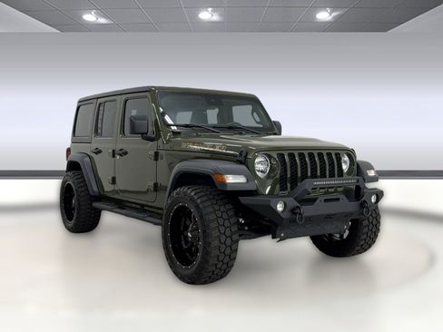 Used 2024 Jeep Wrangler Unlimited Sport AWD/4WD image 7
