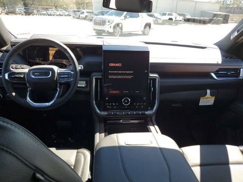 New 2026 GMC Yukon XL Denali w/ Sun & Power Step Package AWD/4WD image 12
