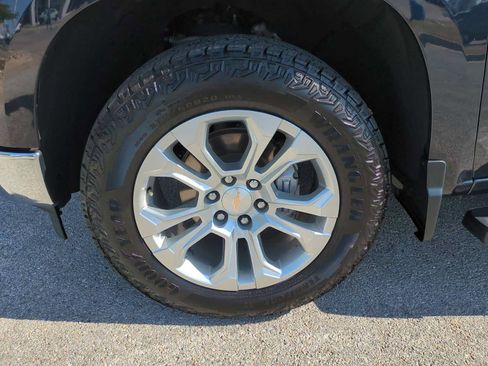 Used 2023 Chevrolet Silverado 1500 LTZ AWD/4WD image 33