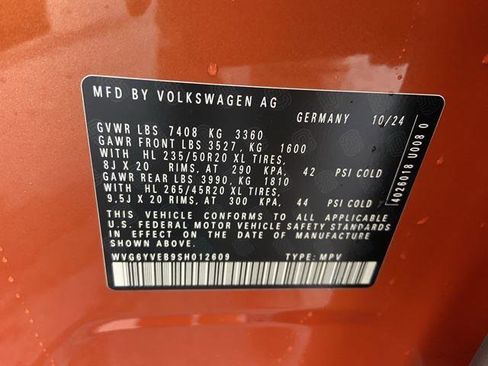 New 2025 Volkswagen ID. Buzz 1st Edition image 11