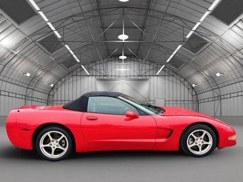 Used 2004 Chevrolet Corvette Convertible w/ Preferred Equipment Group image 5