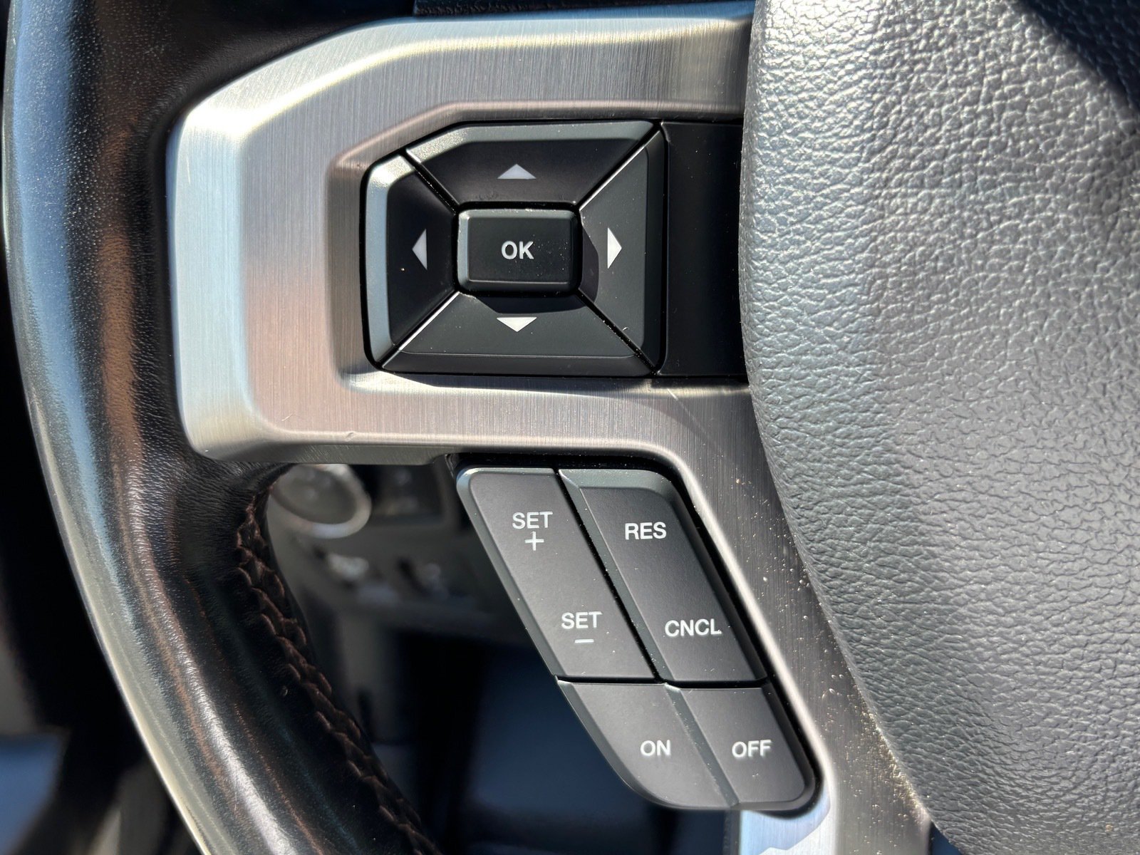 Used 2019 Ford F150 Platinum AWD/4WD image 22