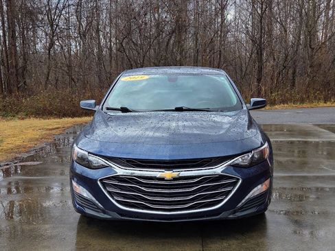 Used 2019 Chevrolet Malibu LT image 2