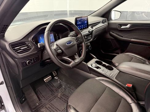 Used 2024 Ford Escape ST-Line image 40