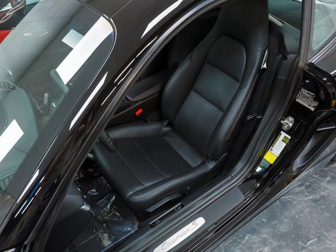 Used 2014 Porsche Cayman S RWD image 50
