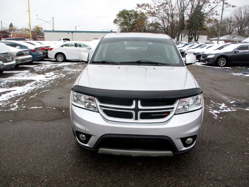 Used 2012 Dodge Journey R/T w/ Navigation & Sound Group I image 3