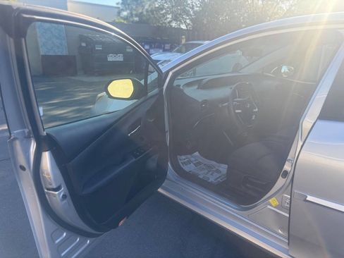 Used 2016 Toyota Prius Two w/ Protection Package image 9