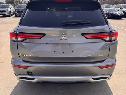 Used 2023 Mitsubishi Outlander SE image 7