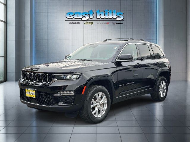 Used 2023 Jeep Grand Cherokee Limited AWD/4WD image 7