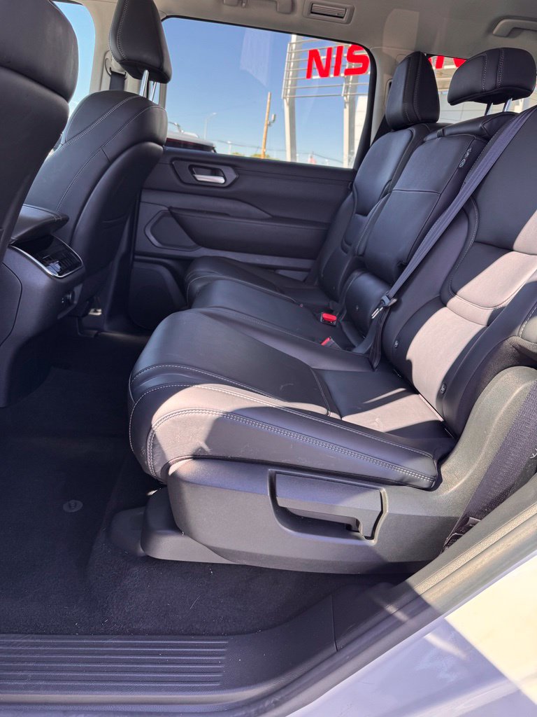 Used 2026 Nissan Armada SV AWD/4WD image 11