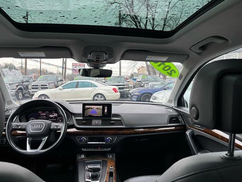 Used 2018 Audi Q5 2.0T Premium Plus w/ Premium Plus Package AWD/4WD image 12