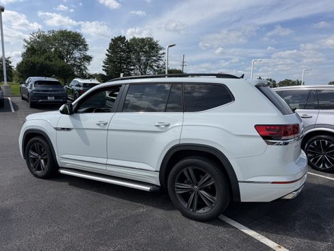 Used 2021 Volkswagen Atlas SE w/ Panoramic Sunroof Package AWD/4WD image 5