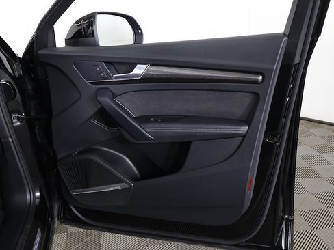 Used 2023 Audi SQ5 Premium Plus w/ Premium Plus Package image 26