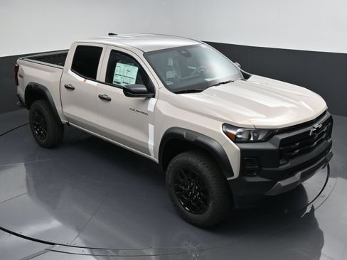 New 2026 Chevrolet Colorado Trail Boss AWD/4WD image 45