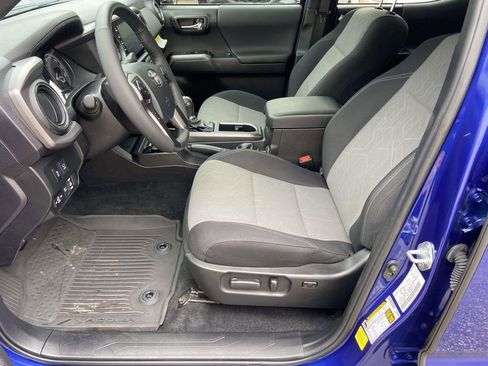 Used 2023 Toyota Tacoma TRD Sport w/ Advanced Technology Package image 14