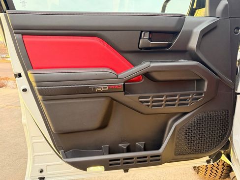 Used 2025 Toyota Tacoma TRD Pro image 9